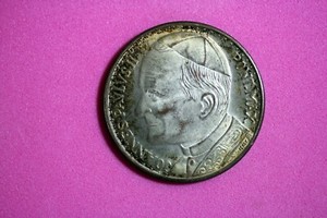 1983 - Italian Vatican Coin Joannes PAVLVS II Pont. Max. Anno Santo! #J24490