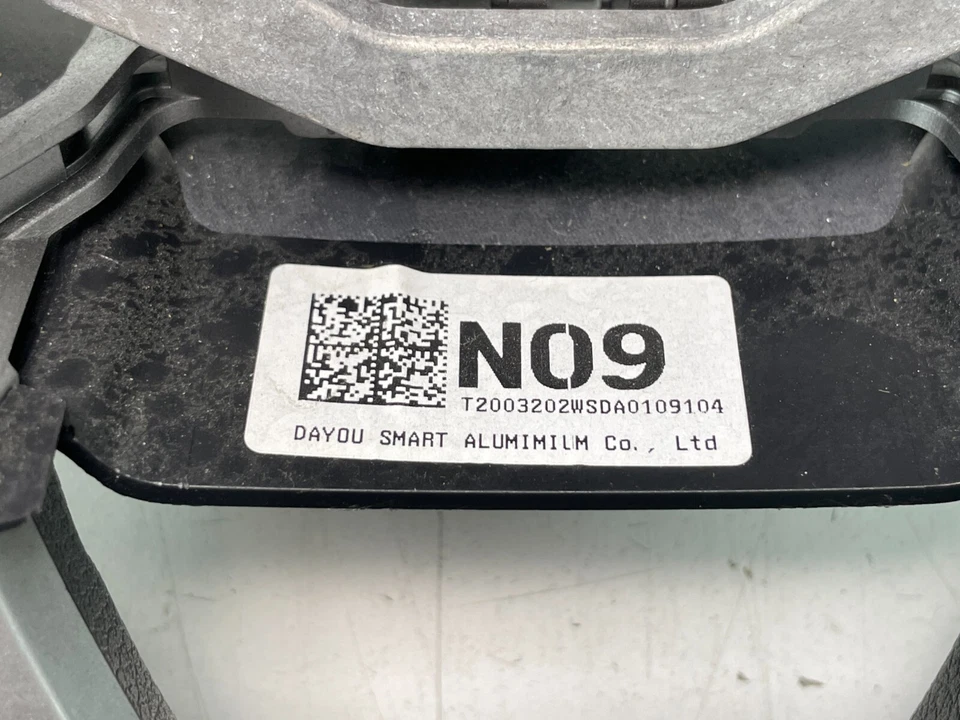 2018-2021 HYUNDAI KONA LEFT STEERING WHEEL W/O CRUISE SWITCH OEM, 56130-J9000 - Image 4 of 4