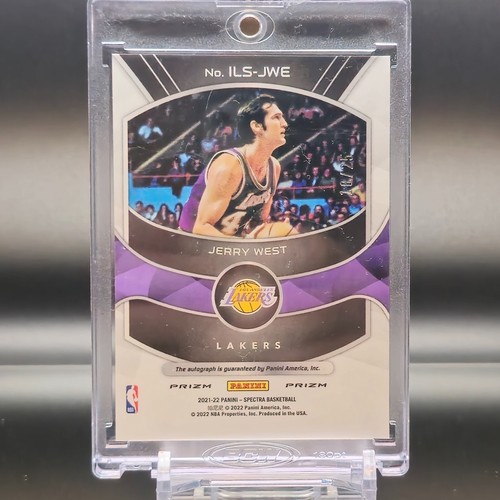 2021-22 Panini Spectra - Leggende Illustri Firme Jerry West #ILS-JWE Meta - Foto 3 di 4