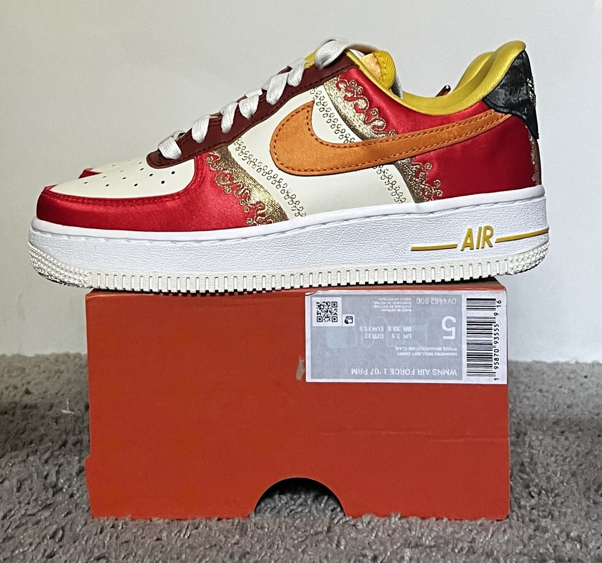 NIKE（ナイキ）リバプール 21/22 ストライク 5号球(イエロー×レッド