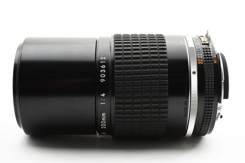 【Exc+5】Nikon MF Ai-s 200mm f/4 telephoto lens from Japan - Picture 8 of 12
