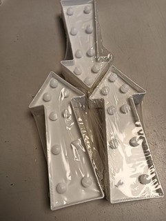 3er set Uonlytech 3D Pfeilzeichen Licht LED Kunststoff Pfeil geformt Zeichen be