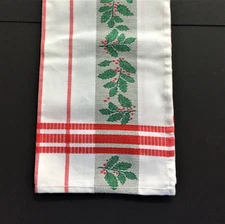 WELL EQUIPPED KITCHEN Christmas Holiday Towel NWOT Portugal