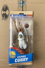NBA SERIES 28 STEPHEN STEPH CURRY MCFARLANE UNCIRCULATED Straight from CASE