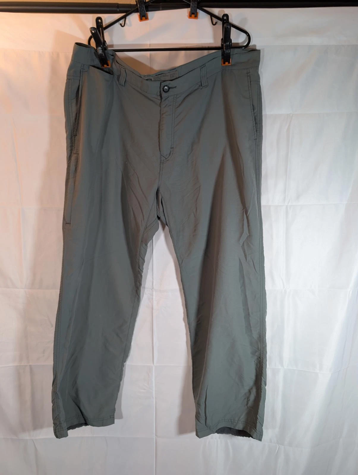 GUC Men's REI Gray Lightweight Cargo Pants Size 42W 30L