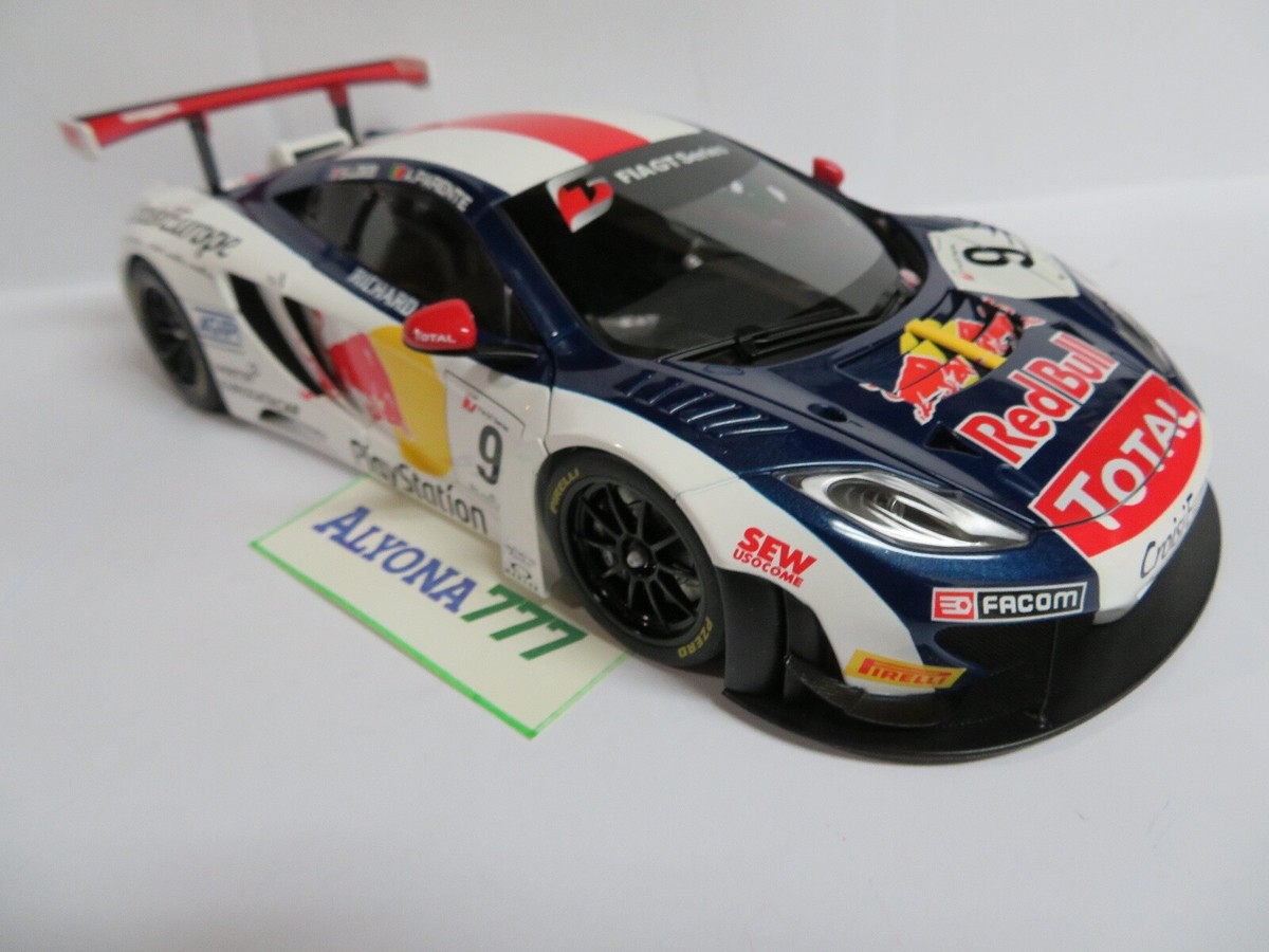AUTOart Signatiure 1/18 McLaren 12C GT3 S. Loeb #9 Red Bull AUTOart Signatiure 1/18 McLaren 12C GT3 S. Loeb #9 Red Bull