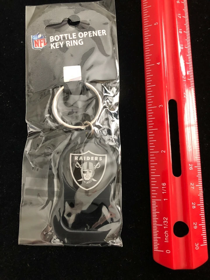 NUEVO Llavero abridor de botellas Las Vegas Raiders acabado negro - licencia NFL Oakland Foto 3 de 4