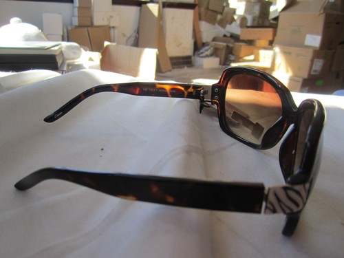 FOSTER GRANT Fashion SUNGLASSES HS 10 11 Virtue UVA-UVB Protection NEW W/ Tag - Picture 3 of 3