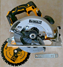 DEWALT 20V MAX* XR Brushless Cordless 7-1/4 i...