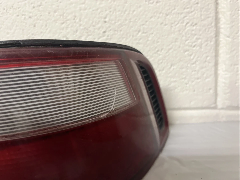 Luz trasera ACURA INTEGRA DA 1990-1993 OEM SK B18 VTEC Foto 3 de 4