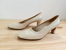 Salvatore Ferragamo Heels Vintage 60s Cream Made In Italy Size 7.5 US