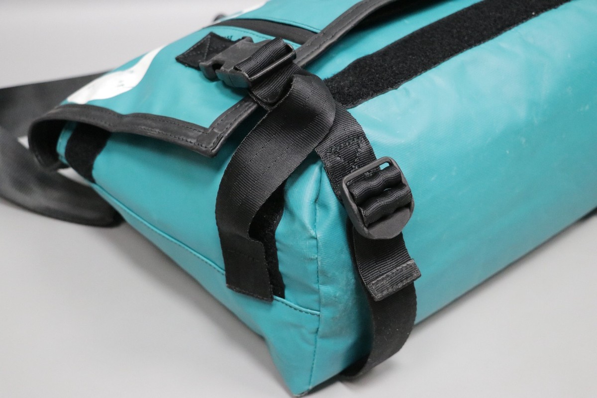 イ*ン様 FREITAG JOE ジョー ホワイト ブルー 拡張ベルトなし FREITAG F17 JOE Recycled Blue PVC Crossbody Messenger Laptop Bag