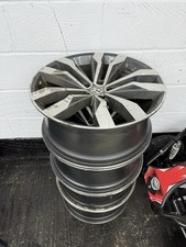 VW Tiguan R 20” Wheels