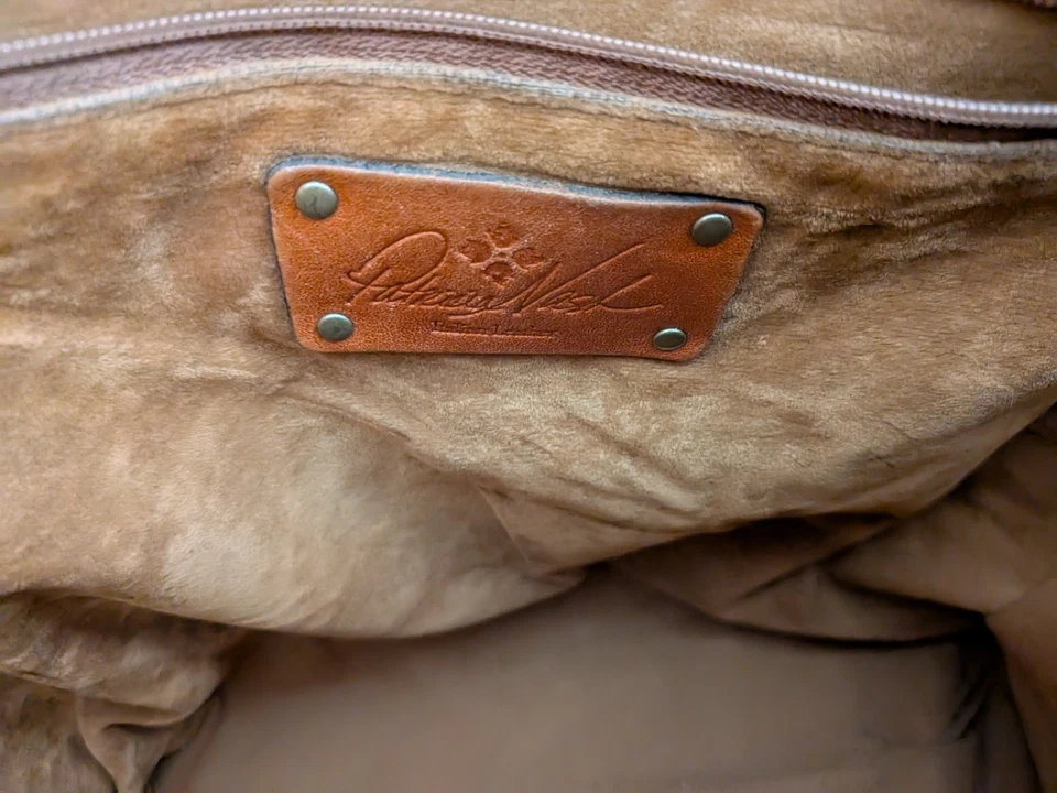 Patricia Nash Toscano Tooled Brown Leather Tote Shoulder Bag - Image 4 of 4