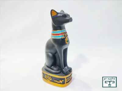 Bastet Statue , the goddess of Bastet - art Egypt.  made in Egypt