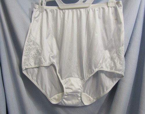Shadowline 100% Shiny Nylon and Lace Brief Panty 2pr NWOT Size 7 Silver and Red - Picture 11 of 13
