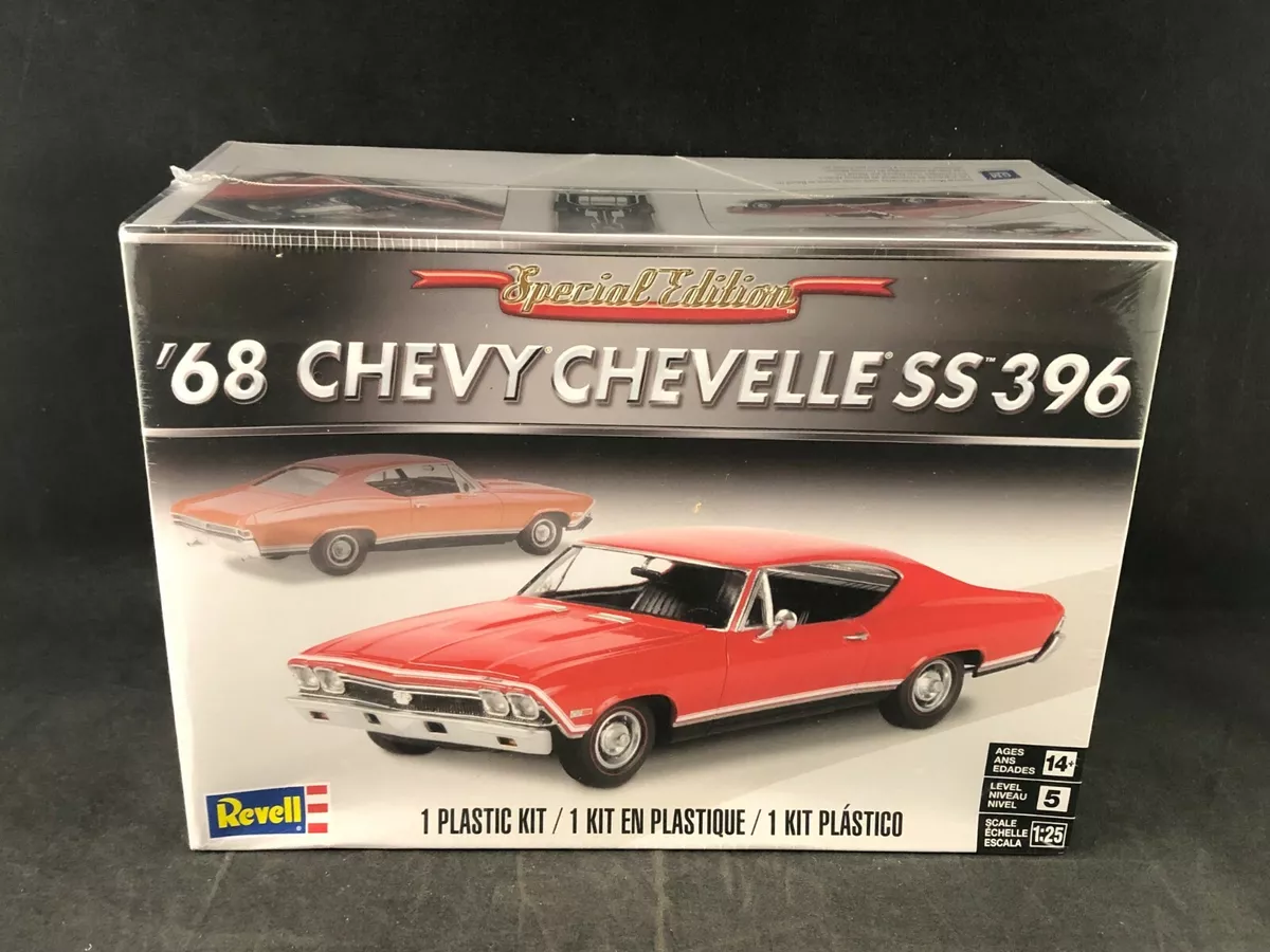 Revell 68 Chevy Chevelle SS 396 1 25 Scale Plastic Model Kit 85 4445 NIB