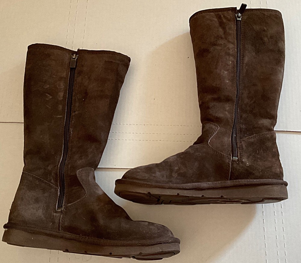 UGG Women’s  5683 Brown Zipper Mid Calf  Boots Size 7