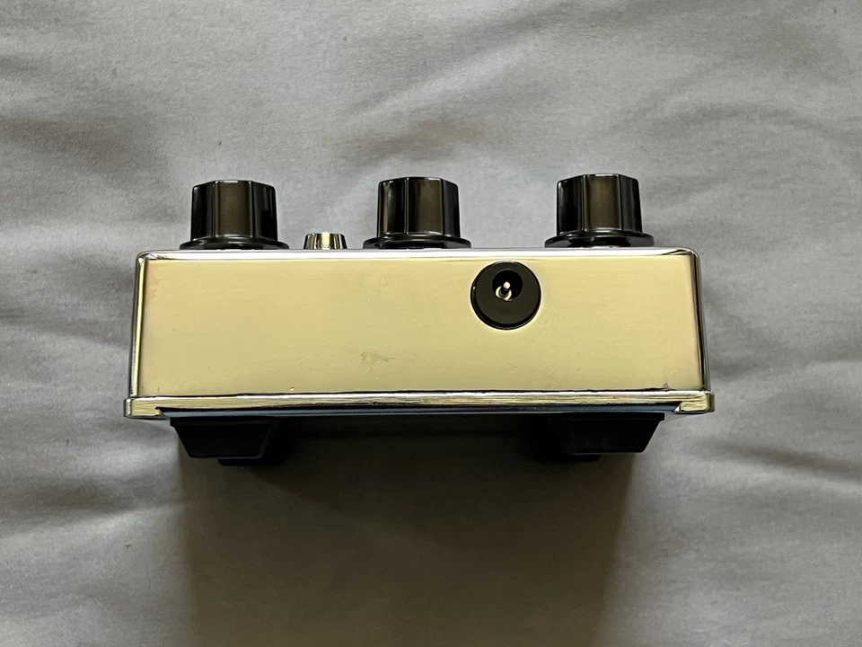 Red Witch Deluxe Moon Phaser - 铬 — 第 4/4 张图片