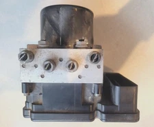 2013-2015 Volkswagen Passat ABS Anti-lock brake pump assembly OEM