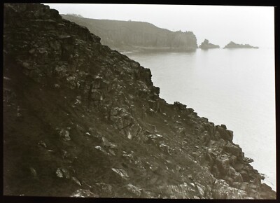 Magisches Laternendia ROBUSTE KÜSTENLINIE UM 1910 FOTO SÜDKÜSTE CORNWALL ?