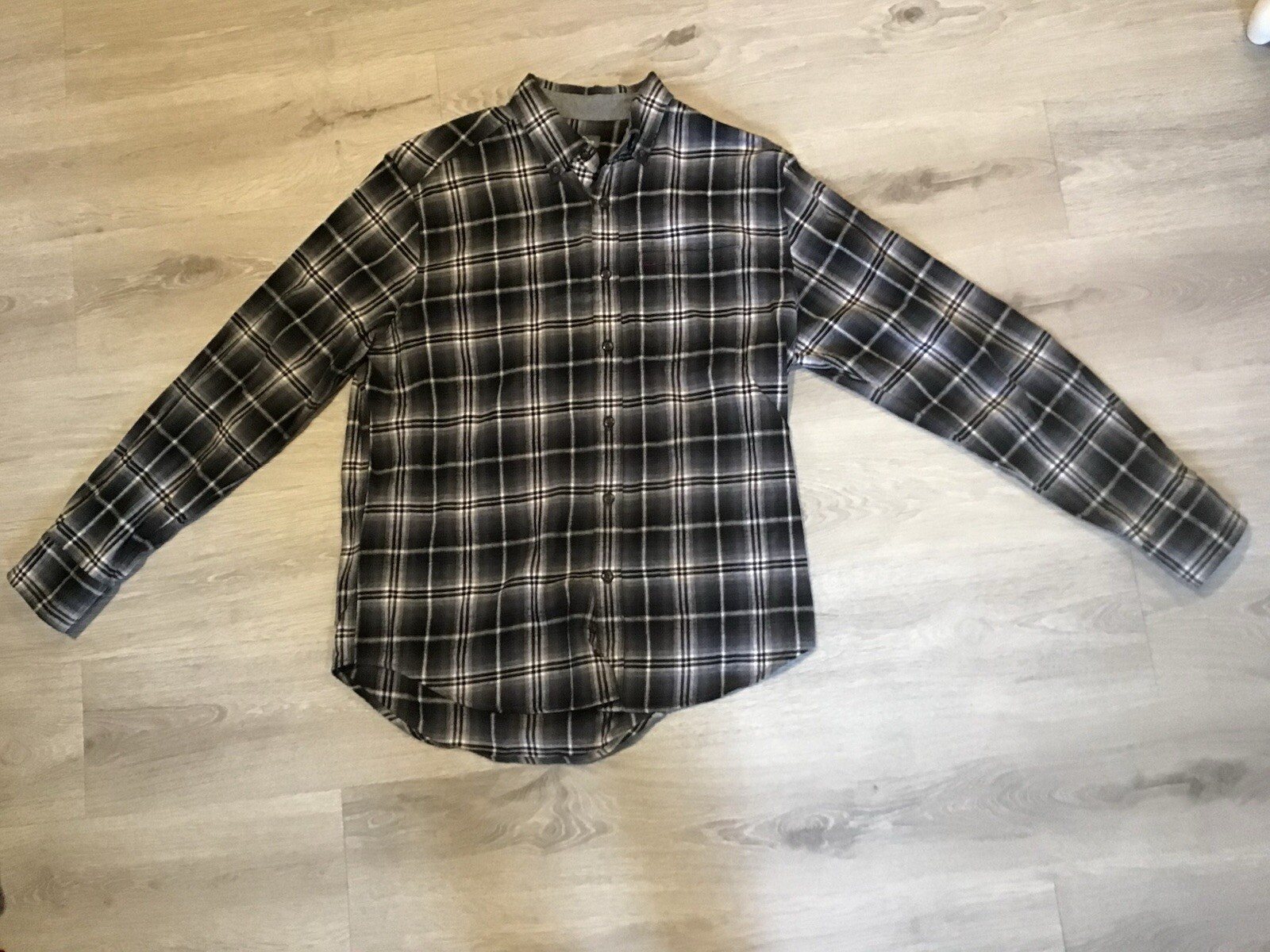 Eddie Bauer Men's Black Long Sleeve Flannel Button-Down Shirt Size Large