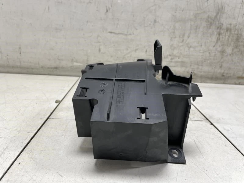 BMW X3 E83 2005 montaje del cinturón de seguridad del lado del pasajero trasero derecho OEM+ Foto 4 de 4