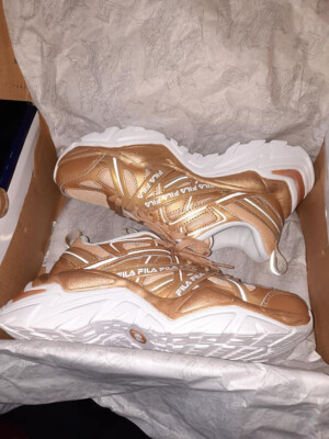 FILA Electrove 2 Sneakers METALLIC GOLD / WHITE Womens Size 7 NEW WITH BOX