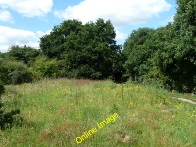 Foto 6x4 Hügel, Mitcham Common Dies wurde nie kartiert, aber auf Luft c2011