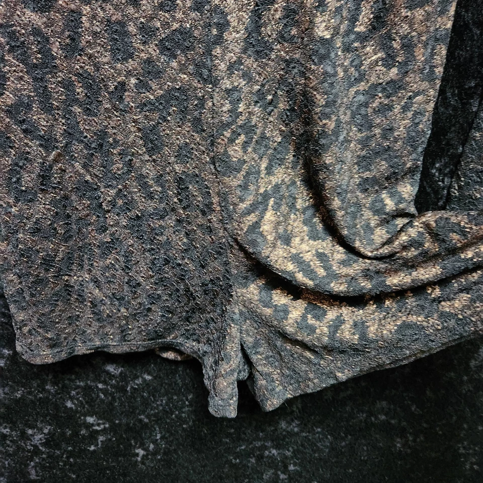 Mameluco Charlotte Russe Negro Dorado Metálico Estampado Leopardo Manga Larga Talla Pequeña Foto 3 de 4