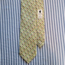 Vineyard Vines - Men's Yellow with Flags Patterned Silk Necktie - Great Cond.