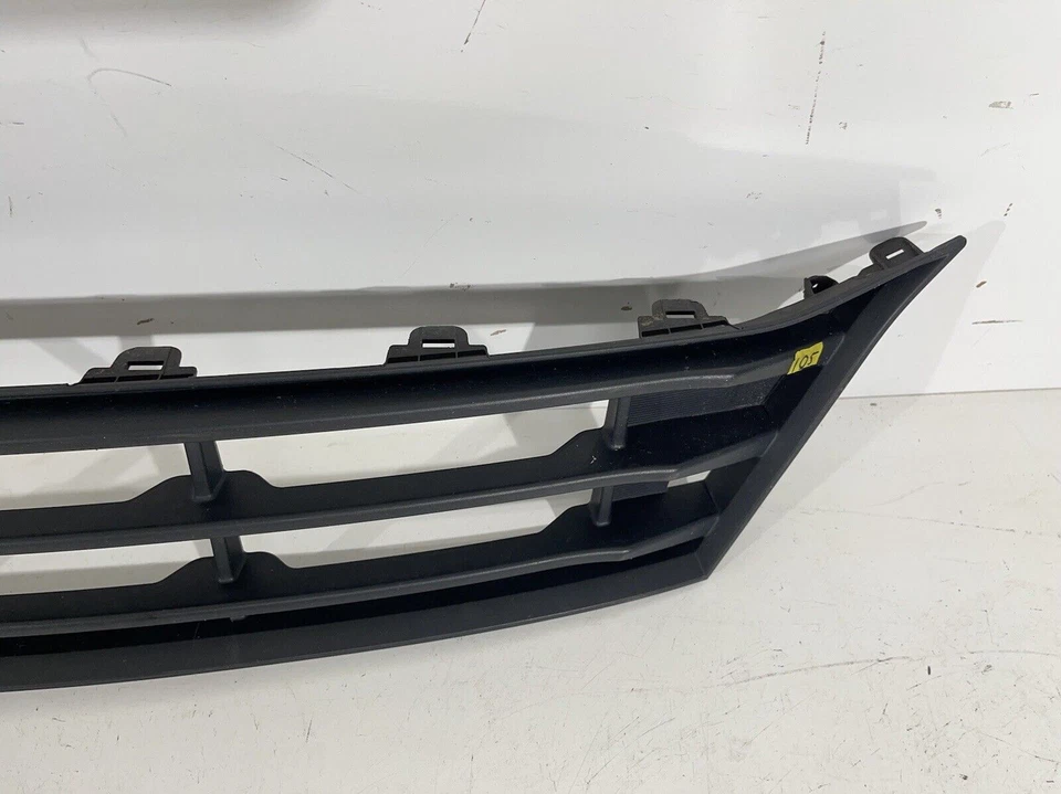 2016-2017 Mitsubishi Outlander Sport Front Bumper Lower Grille OEM Foto 4 de 4