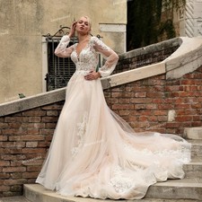 Gorgeous A-line Appliques Lace Wedding Dress For Bride Luxury Long Sleeve