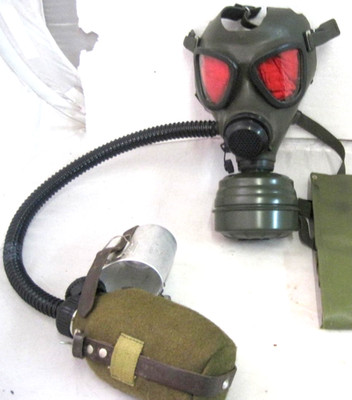 Gasmaske Trinkflasche  Filter  ABC Schutzkleidung Prepperartikel   Poppers