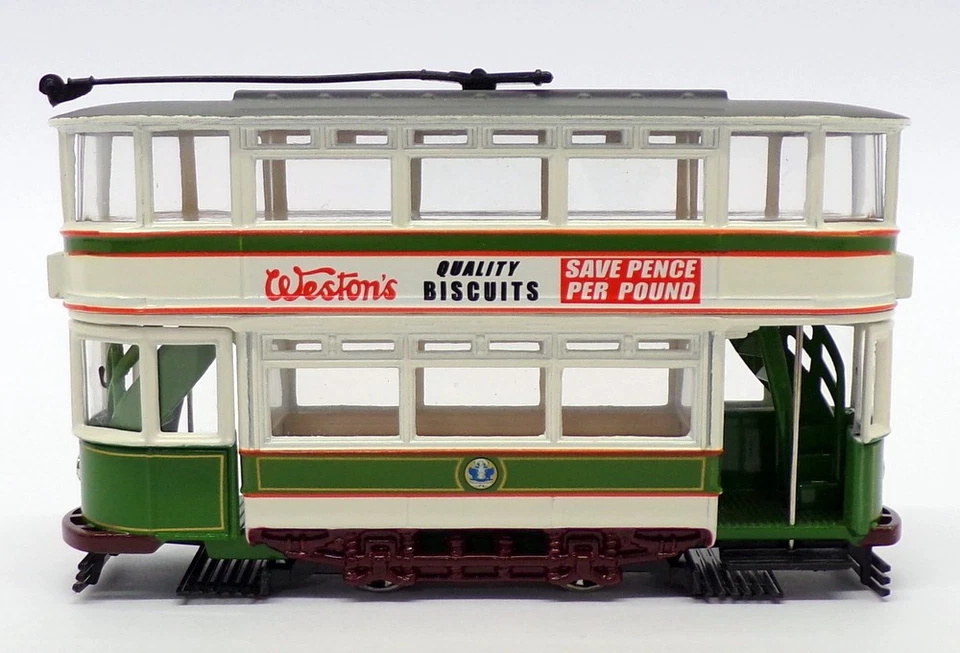 Corgi 1/76 Scale Diecast 36702 - Fully Closed Tram Car - Dundee - Image 2 of 4