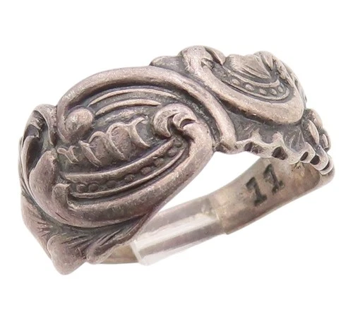 925 Sterling Silver Vintage Ring ENGLAND Floral Scrollwork Band  Sz 5.5  RG36299