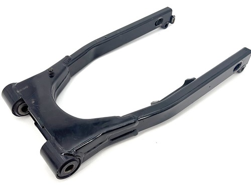 01 Harley Touring FLHTCI Electra Glide Classic OEM Rear Fork Swingarm Swing Arm