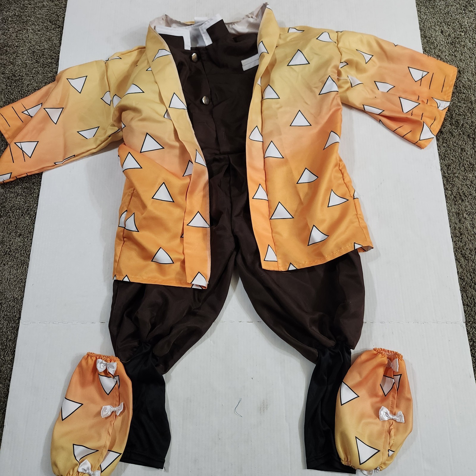 Demon Slayer Zenitsu Costume Child Size MEDIUM Spirit Halloween NO BELT