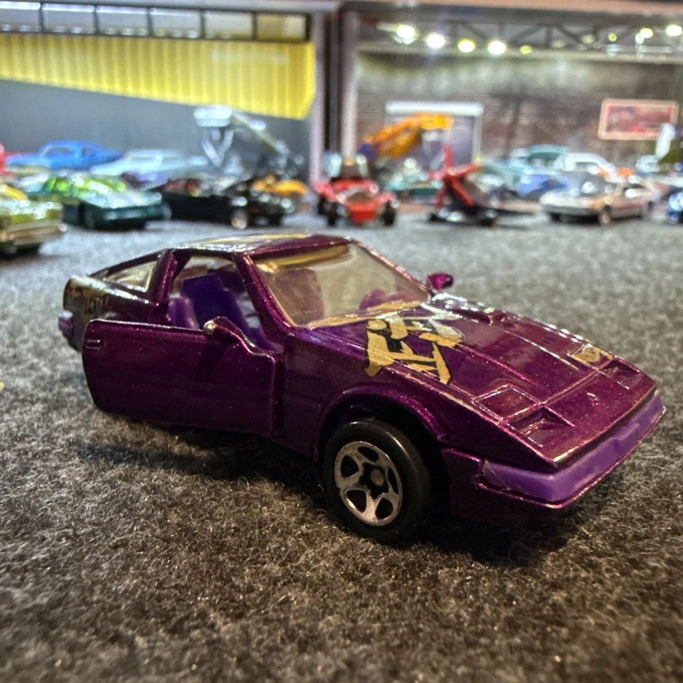 Hot Wheels Datsun 300 ZX 1984 púrpura ⭐️Puertas de apertura ⭐️ Foto 2 de 4