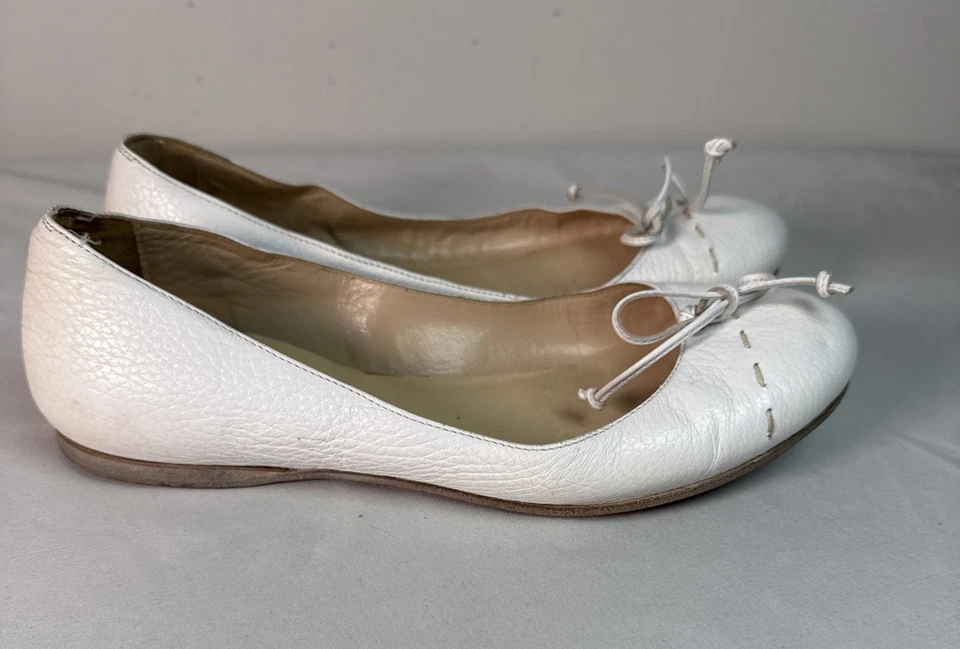 Auténticos planos de ballet de cuero FENDI en blanco para mujer talla 5,5 EU 35,5 Foto 3 de 4