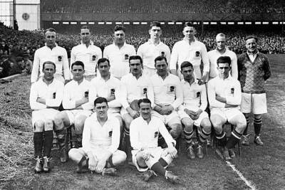 England Team Group Joe Periton Carl Aarvold Kendrick Stark Jerr- Old Photo