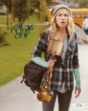 Britt Robertson Sexy Autographed Signed 8x10 Photo ACOA