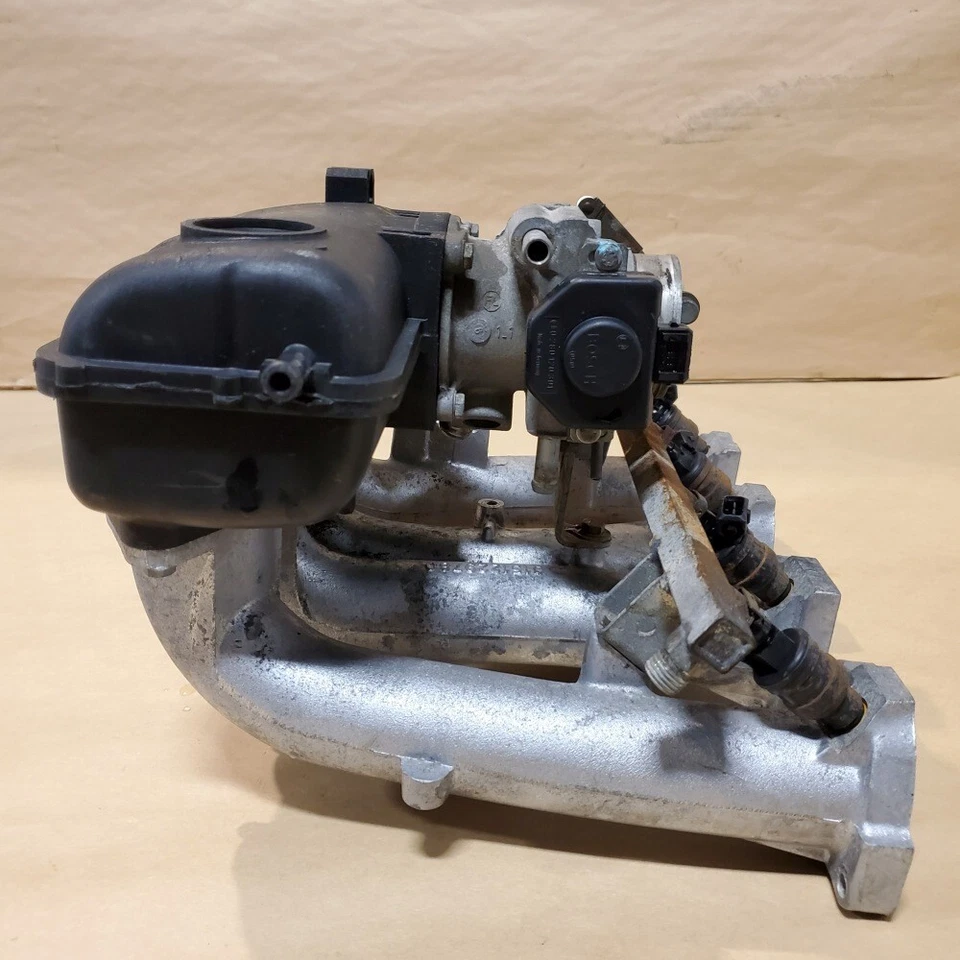 Colector de admisión y carrocería del acelerador OEM 1984-1991 PEUGEOT GLS 2,2 L 9151229780 Foto 4 de 4