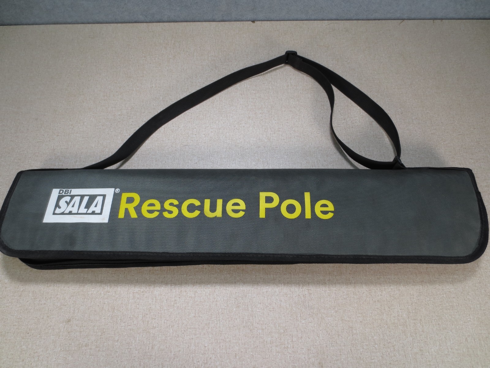 DBI SALA MODEL RESCUE POLE NO:8900299 TP16-HD 03601 With Case