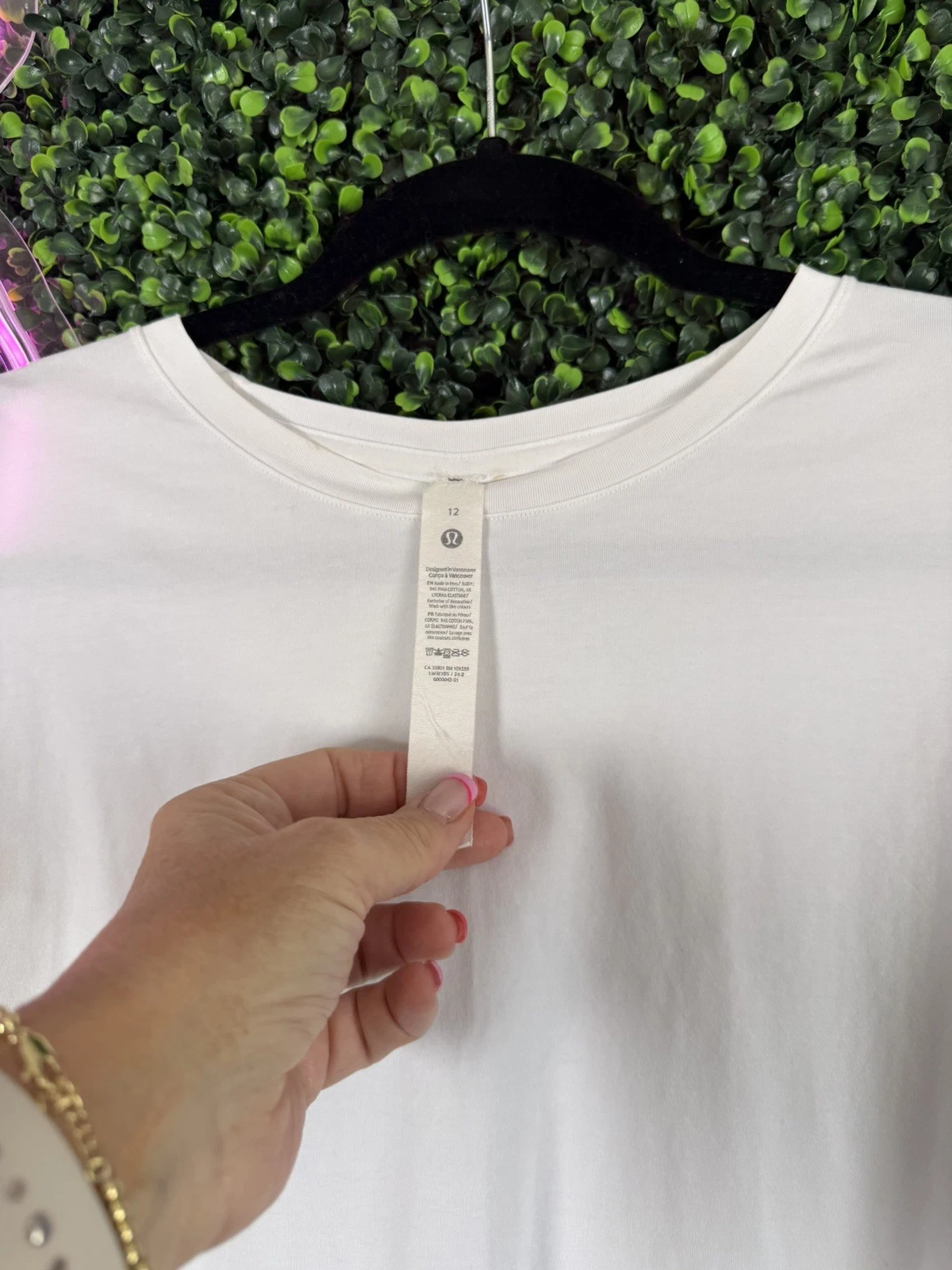 Lululemon Love Crewneck T-Shirt Women's Size 12, White
Opens in a new window or tab