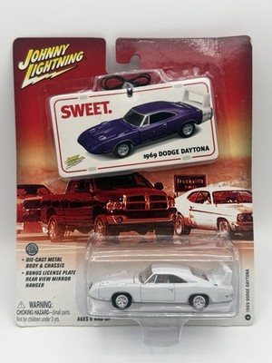 Johnny Lightning White Lightning 1969 Dodge Daytona White Sweet Series