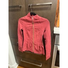 Lululemon Hooded Define Jacket reddish pink size 4