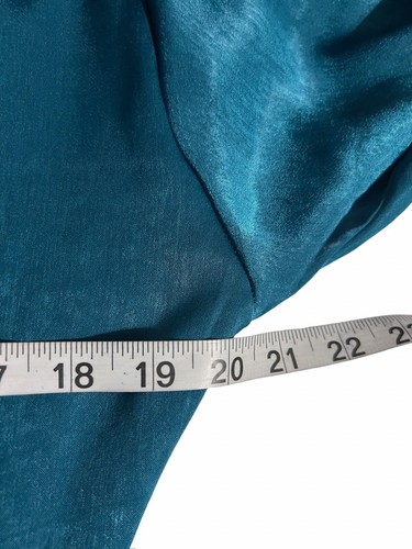 ZARA Women’s 2XL Teal Green 3/4 Sleeve Satin Deep V-Neck MIDI Dress NWT - Picture 8 of 13