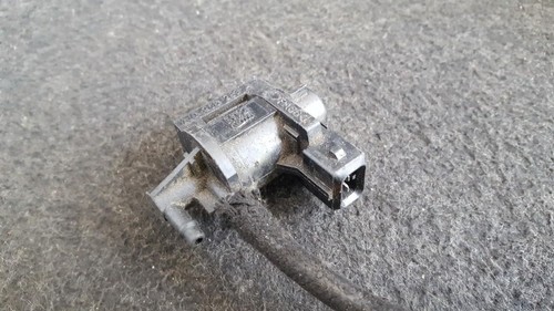 1J0906283A Umschaltventil Ventil (Druckwandler, Abgassteuerung)   DE226244-64