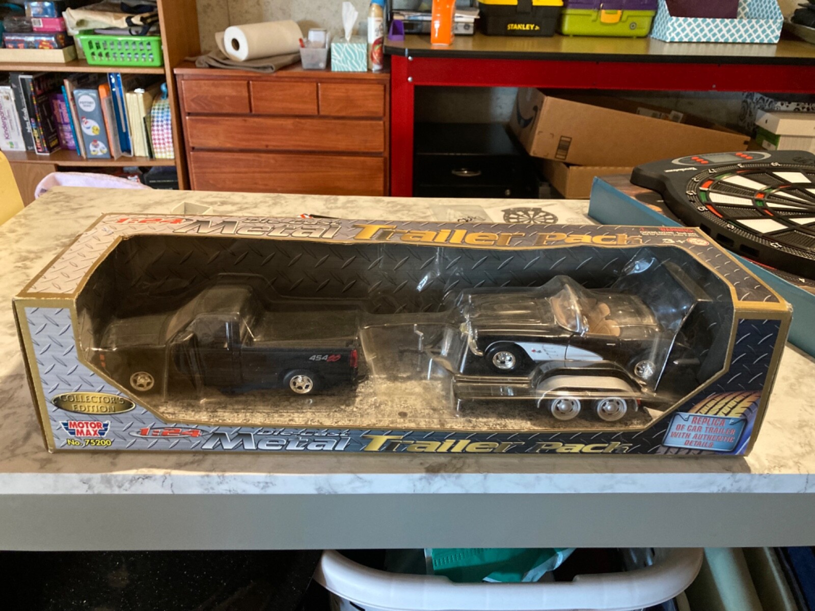 motormax-1-24-454ss-truck-trailer-corvette-set-ebay